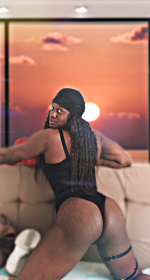 Cade os caras bona! Que paga que nos agrada ? Ah nao elogios nao deixam gostosa .... Cade vcs amores que realmente gostam de tran$
